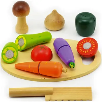 nádobí do dětské kuchyňky Teddies Zelenina krájecí s prkénkem 16 ks