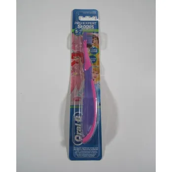 Zubní kartáček Zubní kartáček PRO-EXPERT Stages (Značka: ORAL-B)