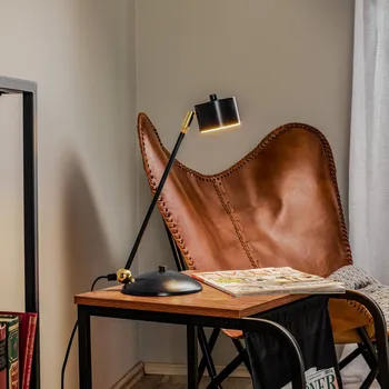 Lampička Eko-Light Stolní lampa Arena v modré a zlaté barvě - Hlava – průměr 8 cm, výška 5 cm; podstavec – průměr 15 cm, výška 5 cm tmavě modrá, zlatá 1 x 11 W LED - Doprava zdarma