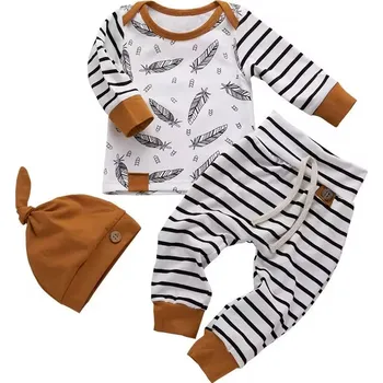 Kojenecká souprava 3-dílná kojenecká souprava peříčka (čepička, baggy, tričko) Velikost: 6-9 měsíců