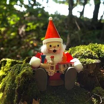 Čajovna Vykuřovadla Rymer Kouřící dřevěný panáček - Santa s vláčky
