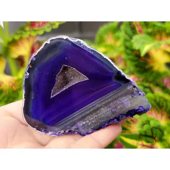 Přírodní kámen Achát geoda s dutinou barvená fialová 178g