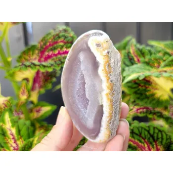 Přírodní kámen Achát šedý geoda s dutinkou 171g (Brazílie)