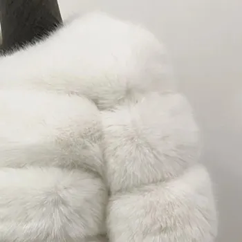 Dámská parka Krátký kožich luxusní se širokým límcem Barva: Bílá, Velikost: S