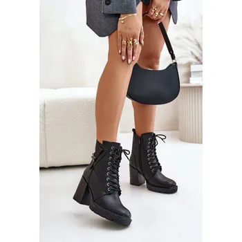 Dámské kozačky Zateplené botky na podpatku se zlatým detailem Ivarisse Barva: Černá, Velikost: 39