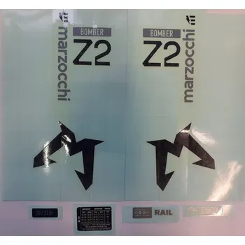 Vidlice na kolo NÁLEPKY MARZOCCHI NA VIDLICI BOMBER Z2 SADA - Z2 2025 E-OPT ČERNO/STŘÍBRNÉ NA ČERVENOU VIDLICI