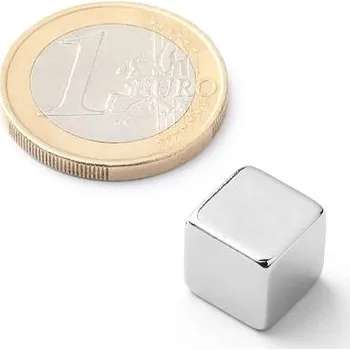 Dekorativní magnet Neodymový magnet kostka 10&nbsp;mm, síla cca 4,6&nbsp;kg