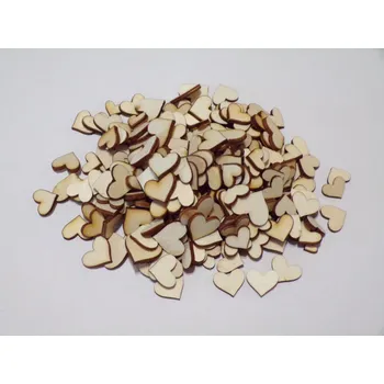 Dřevěná srdíčka 500 ks