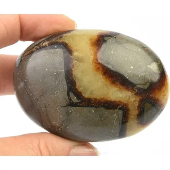 Přírodní kámen Septarie hladká (Madagaskar) 132g