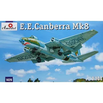 Plastikový model A model 1/144 E.E. Canberra Mk.8