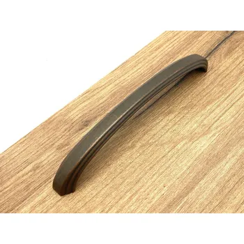 Nábytkové kování In-Design Nábytková úchytka ZAPA měď patina Rozteč úchytky (mm): 96