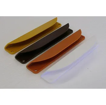 Stín Madlo, úchytka na shrnovací dveře Hnědá