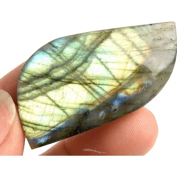 Přírodní kámen Labradorit mugle barevné odlesky 17,3g