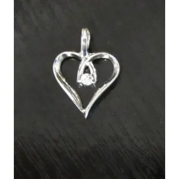 Přívěsek Srdíčko se zdobeným středem - přívěsek ze stříbra