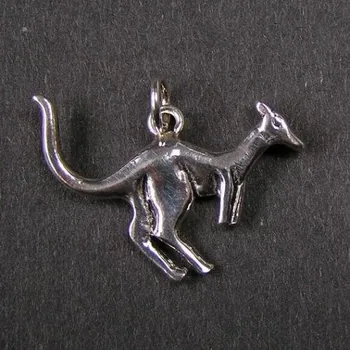 Přívěsek Klokan - přívěšek na krk ze stříbra