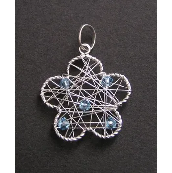 Přívěsek Opletený květ - modrý - stříbrný přívěsek
