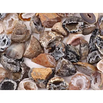 Drahý kámen Magieprirody.cz Achát peříčkový 2 - 3 cm přírodní geoda #ZB76