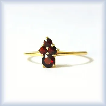 Prsten žluté zlato 56