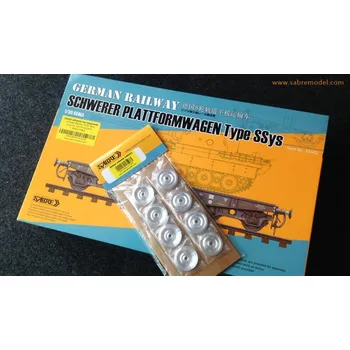 Plastikový model Sabre model 1/35 Schwerer Plattformwagen Typ SSys + Metal Wheels