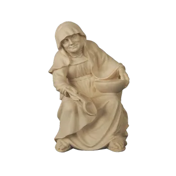 Vánoce Ornatis Žena u ohně Provedení: Přírodní bez malování, Velikost stojících figur dospělých postav: 14 cm Dřevěná vyřezávaná žena u ohně