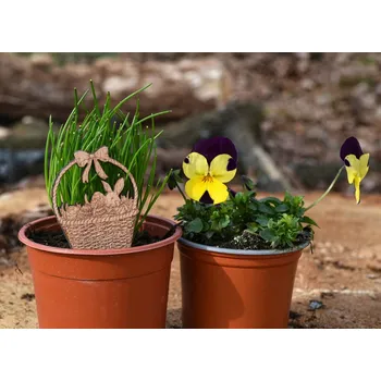 Velikonoční dekorace DŘEVĚNÝ VELIKONOČNÍ ZAJÍČEK V KOŠÍKU