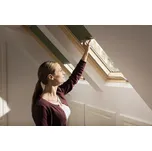 Zatemňující roleta Velux DKL Premium - nová generace Barva rolety: Oranžová (4564), Barva vodicí lišty: Hliník standard (S), Označení okna (ze štítku na okně): PK08 94x140 cm