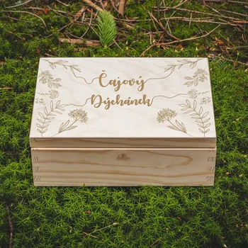Dárková krabička Dřevěná krabička na čaje s gravírováním a zlatou sponou (22x16x8cm)