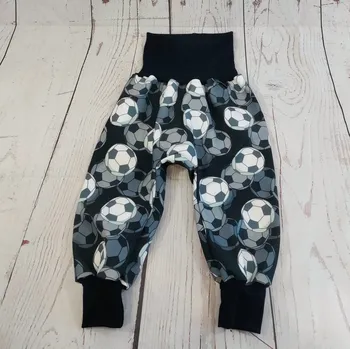 Chlapecké kalhoty Yháček Zimní softshellové kalhoty Yháček, Fotbalové míče, doprodej Velikost: 140