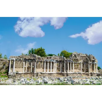 Fototapeta DIMEX | Vliesová fototapeta Starověké ruiny MS-5-1209 | 375 x 250 cm| zelená, modrá, bílá, béžová + Vliesová fototapeta na stěnu DIMEX Starověké ruiny MS51209 v rozměru 375 x 250 cm + lepidlo zdarma