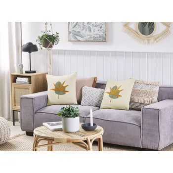 Polštář Sada 2 dekorativních polštářů na zahození oranžová polyesterová bavlna 45 x 45 cm Boho vyšívaný motiv motivu obývacího pokoje Ložnice Beliani