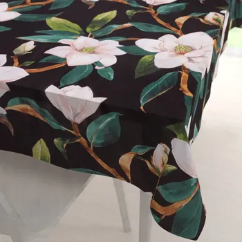 ubrus Bavlněný obdélníkový ubrus Sandra SA-300 Květy magnolie na černém 50x100 cm