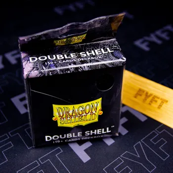 Příslušenství k deskovým hrám Krabička až na 150 karet Double Shell deckbox od Dragonshield Barva: Černá