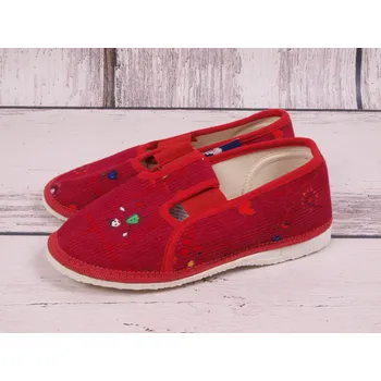 Dívčí bačkory Bačkůrky papučky bačkory HP Čechtín 555 červené vínové s postavičkami a srdíčky velikost: 29
