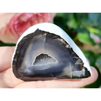 Přírodní kámen Geoda z achátu s dutinou 119g z Brazílie