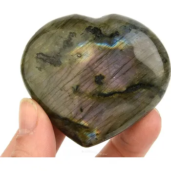 Přírodní kámen Srdce labradorit Madagaskar 114g