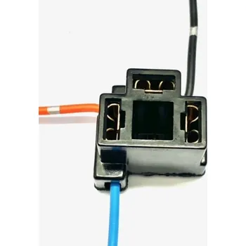 Objímka na žárovku patice pro žárovku H4 plast typ1