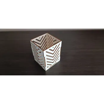 Svícen Dřevěný stojánek, svícen - proužky