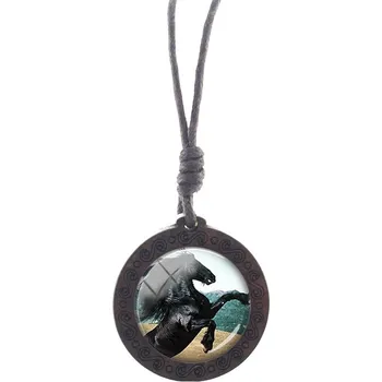 Řetízek Náhrdelník a přívěsek kůň