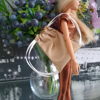 Panenka LOVEDOLLS Zlatý batoh