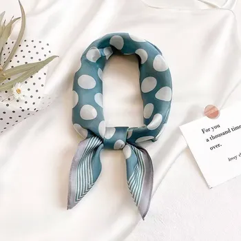 Šátek Hedvábný šátek modrozelený puntíkatý 53x53 cm v dárkovém balení, WHITE ORCHID