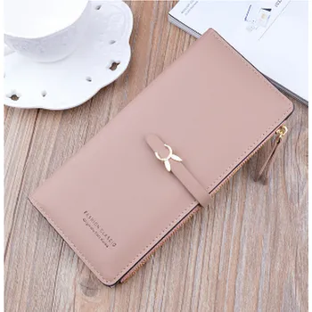 Kabelka Dámská jednobarevná peněženka s přezkou ozdobenou "králičími oušky" Barva: Khaki