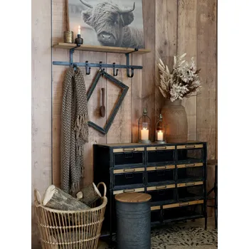 police Hnědá antik dřevěná nástěnná polička s kovovými háčky Hael - 92*18*25cm