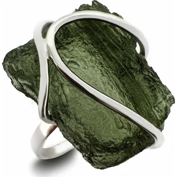 Prsten Stříbrný prsten s neopracovaným vltavínem 1,7 cm x 1,6 cm