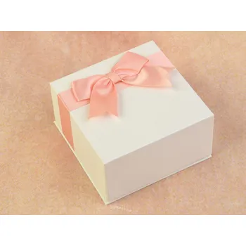 Dárková krabička Dárková krabička krémová s meruňkovou mašlí 8.5 x 8.5cm