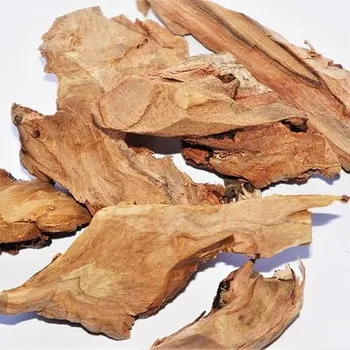 SANTÁLOVÉ DŘEVO / Papua Nová Guinea