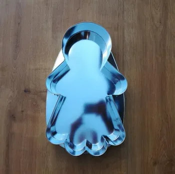 Nádoba na pečení Panenka malá dortová forma