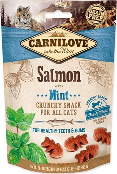 Pamlsek pro kočku Carnilove Cat Crunchy Snack Salmon & Mint 50g