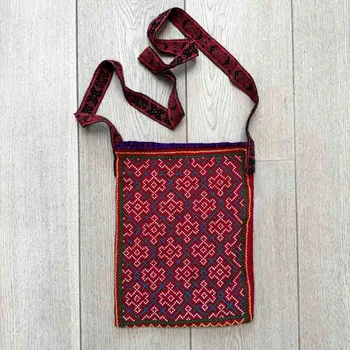 Shipibo vyšívaná taška přes rameno - Força Doctorcitos