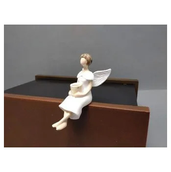 Vánoční dekorace Víla s košíkem sedící malá