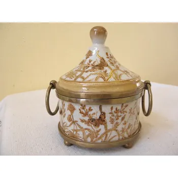 PORCELÁNOVÁ DÓZA S VÍKEM V MOSAZné MONTÁŽI